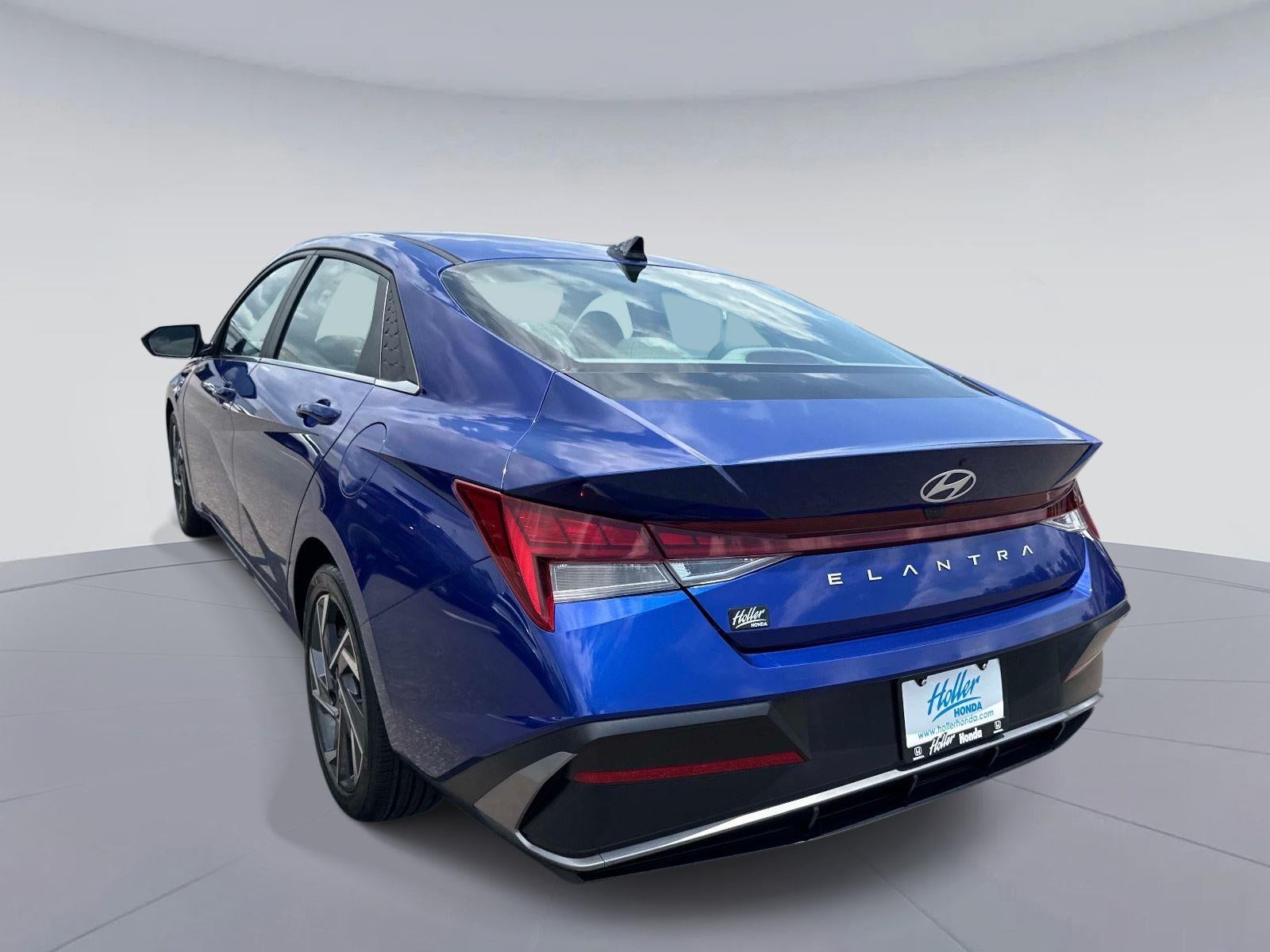 2024 Hyundai ELANTRA SEL SEL