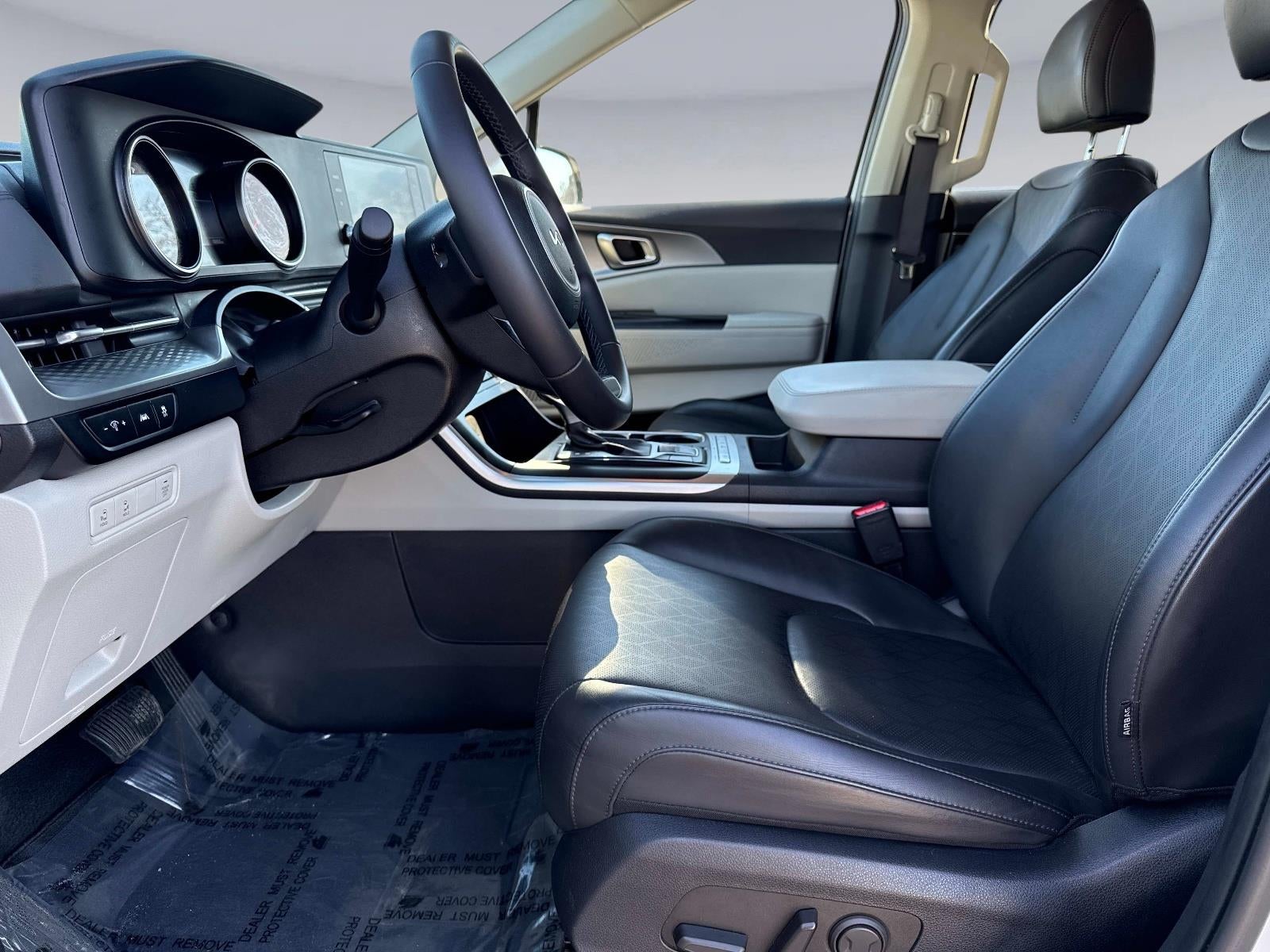 2024 Kia Carnival LX