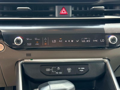 2025 Kia Carnival LXS