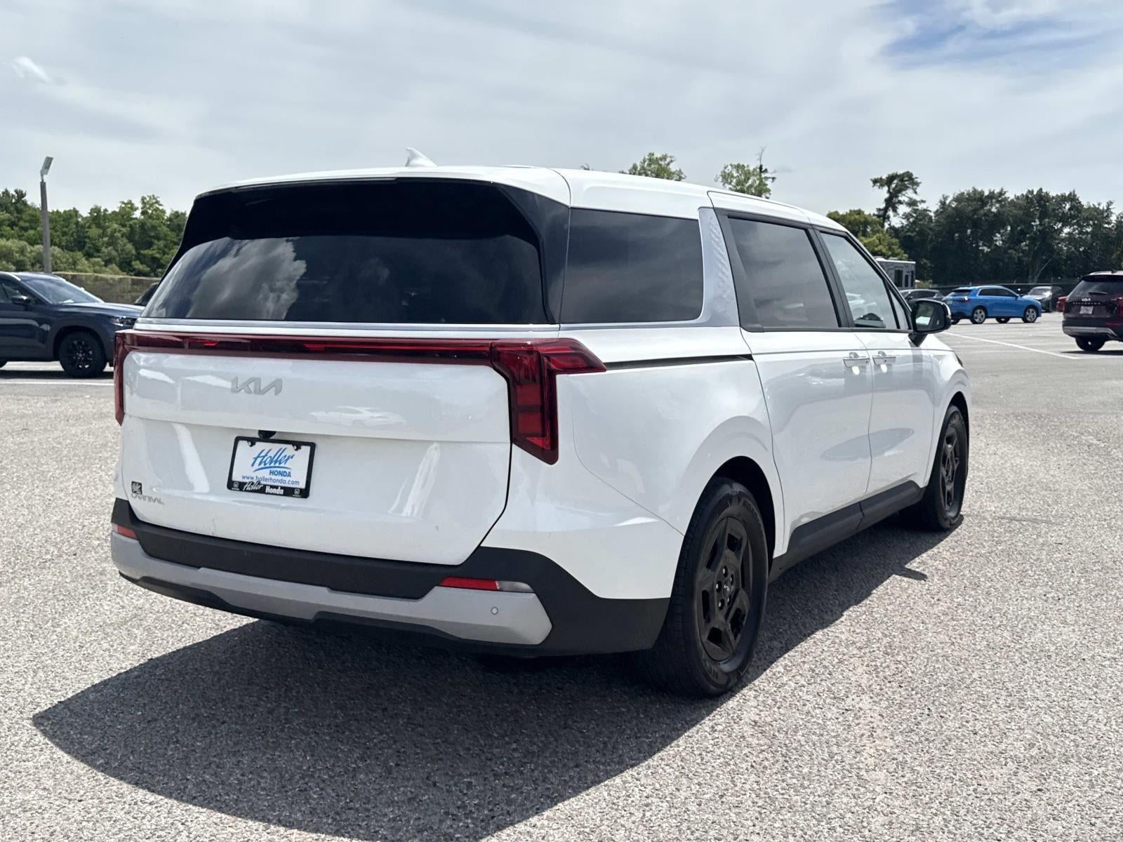 2025 Kia Carnival LXS