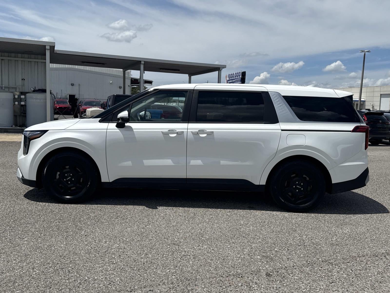 2025 Kia Carnival LXS