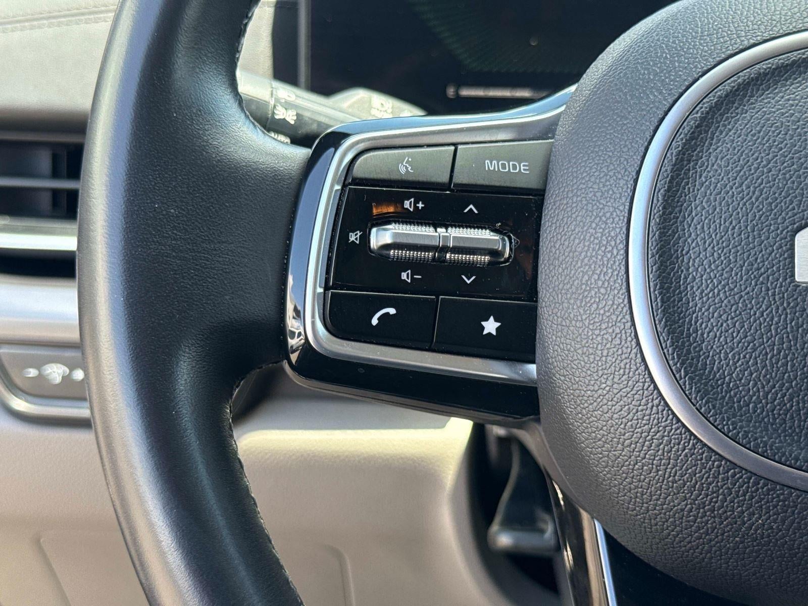 2025 Kia Carnival LXS