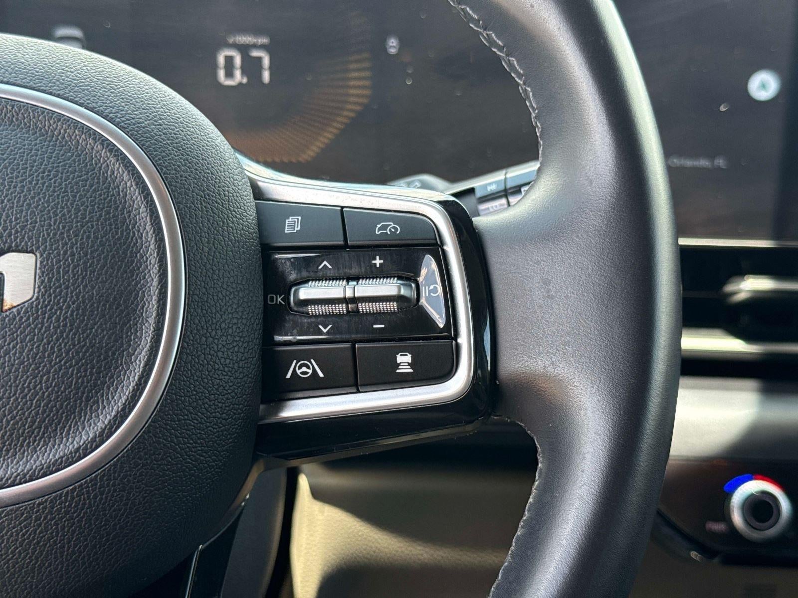 2025 Kia Carnival LXS