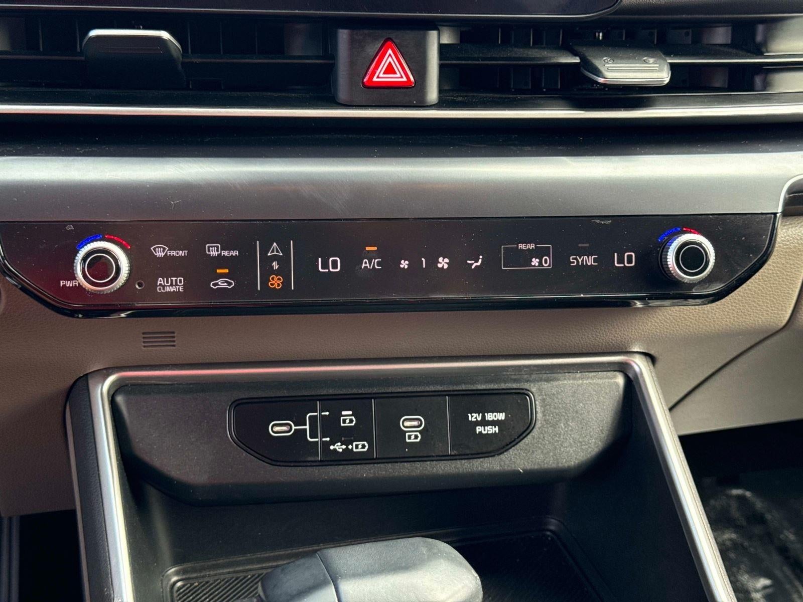 2025 Kia Carnival LXS