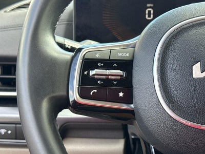 2025 Kia Carnival LXS