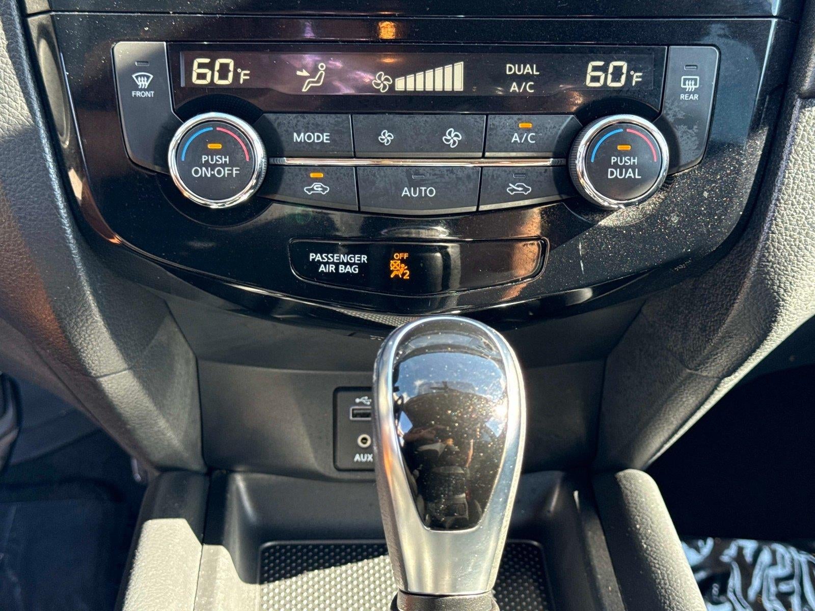 2017 Nissan Rogue SV