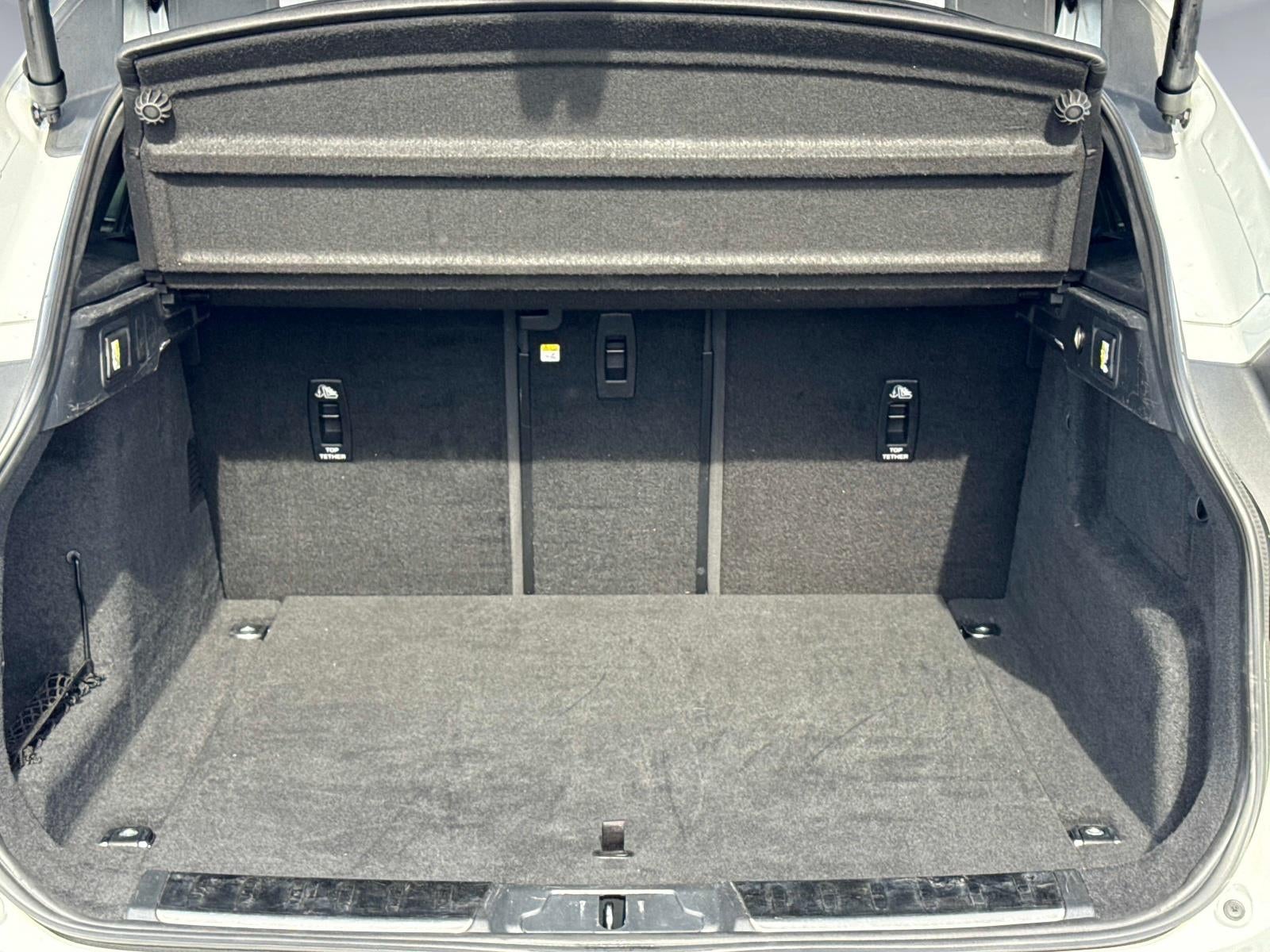 2024 Jaguar F-PACE R-Dynamic S