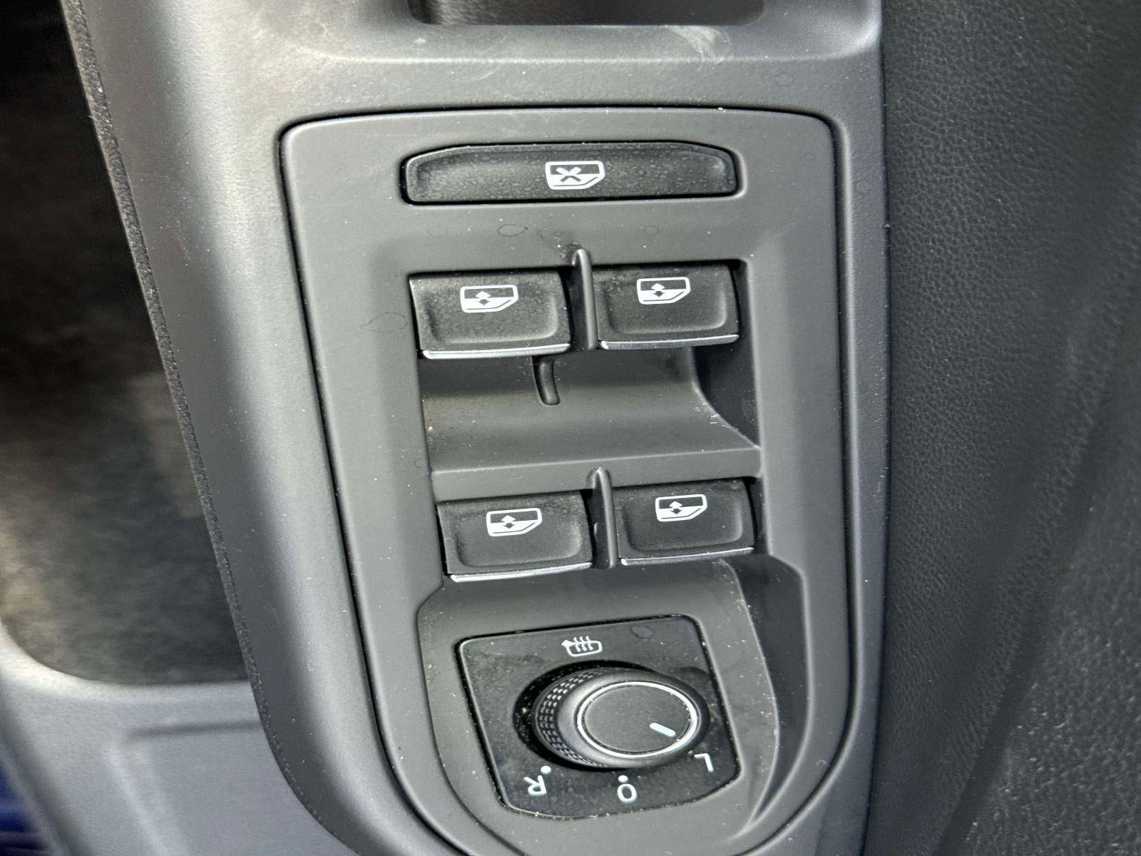 2022 Volkswagen Golf GTI SE