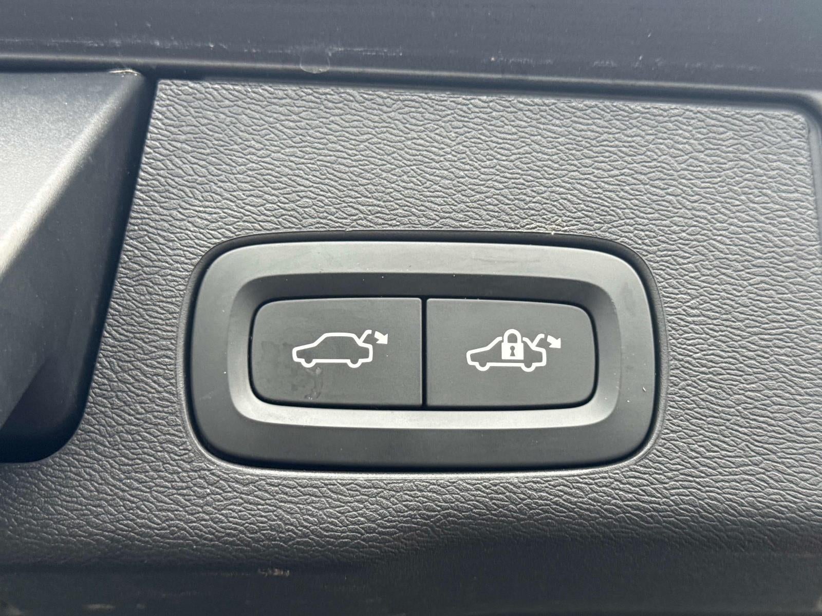 2021 Volvo XC60 Inscription