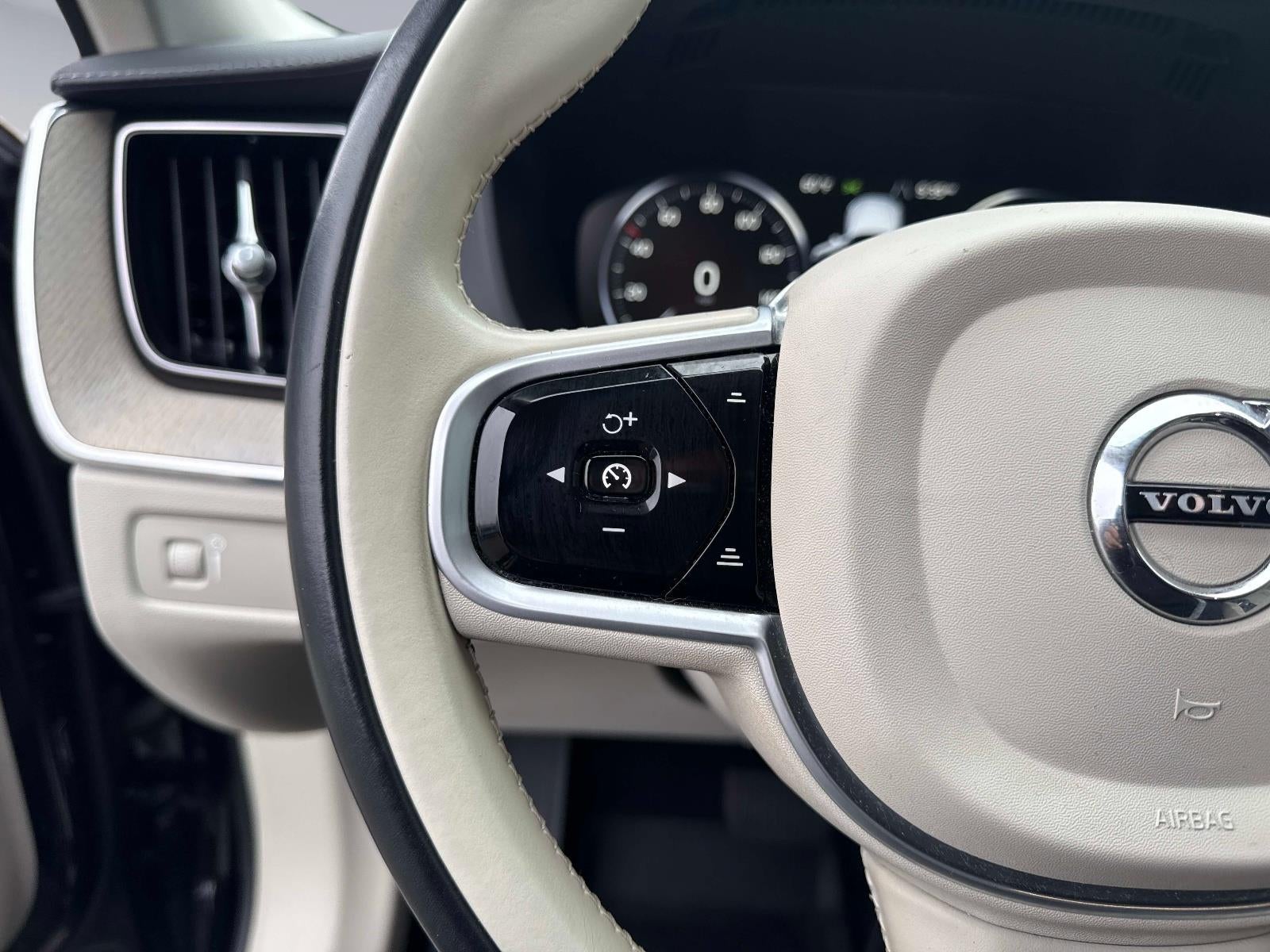 2021 Volvo XC60 Inscription