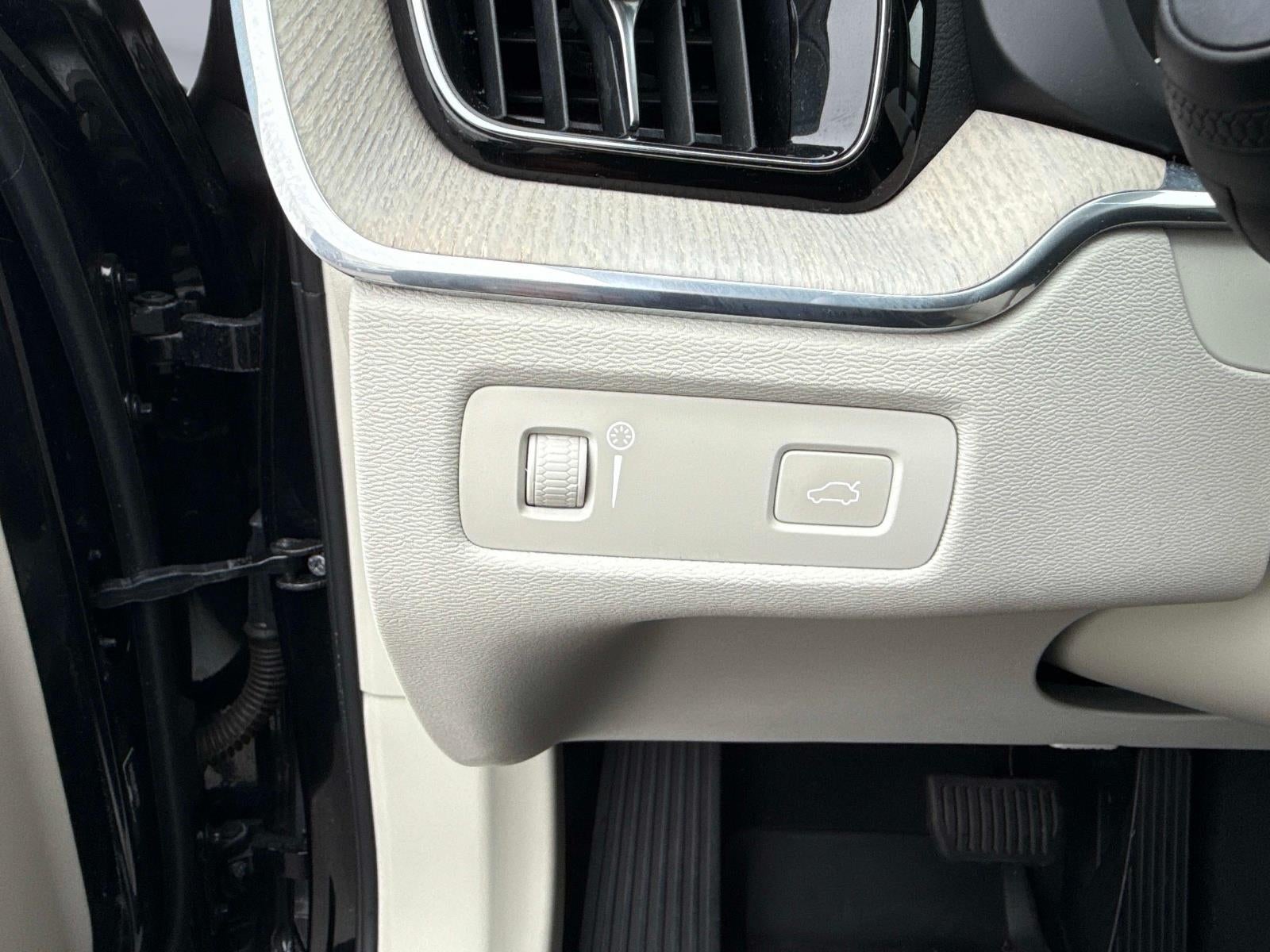 2021 Volvo XC60 Inscription