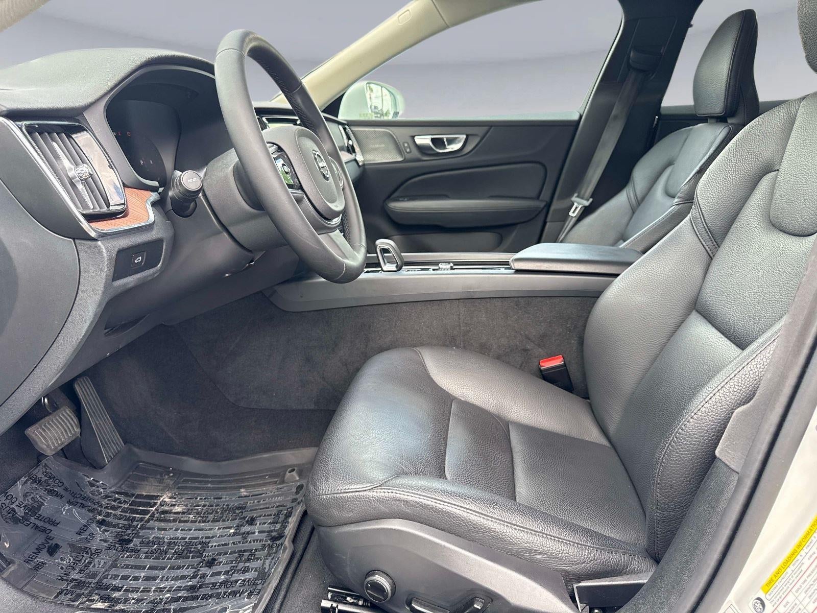 2025 Volvo V60 Cross Country Plus